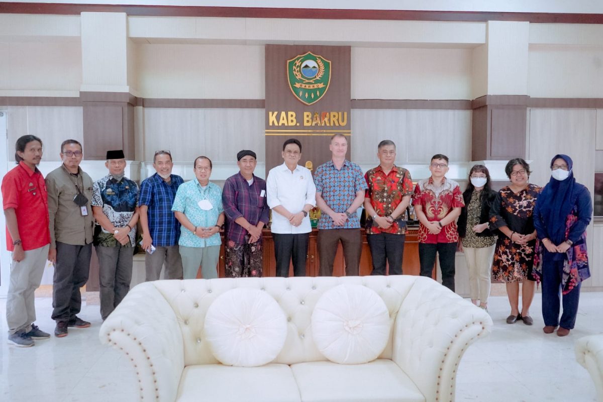 Bupati Suardi Saleh Terima KUNKER Direktur DRG Usaid Madani Walter Doetsch