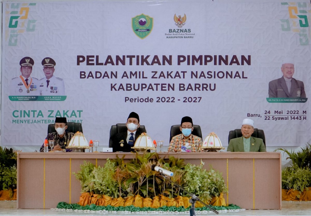 Bupati Suardi Saleh, Lantik Pimpinan BAZNAS Kab.Barru Periode 2022-2027