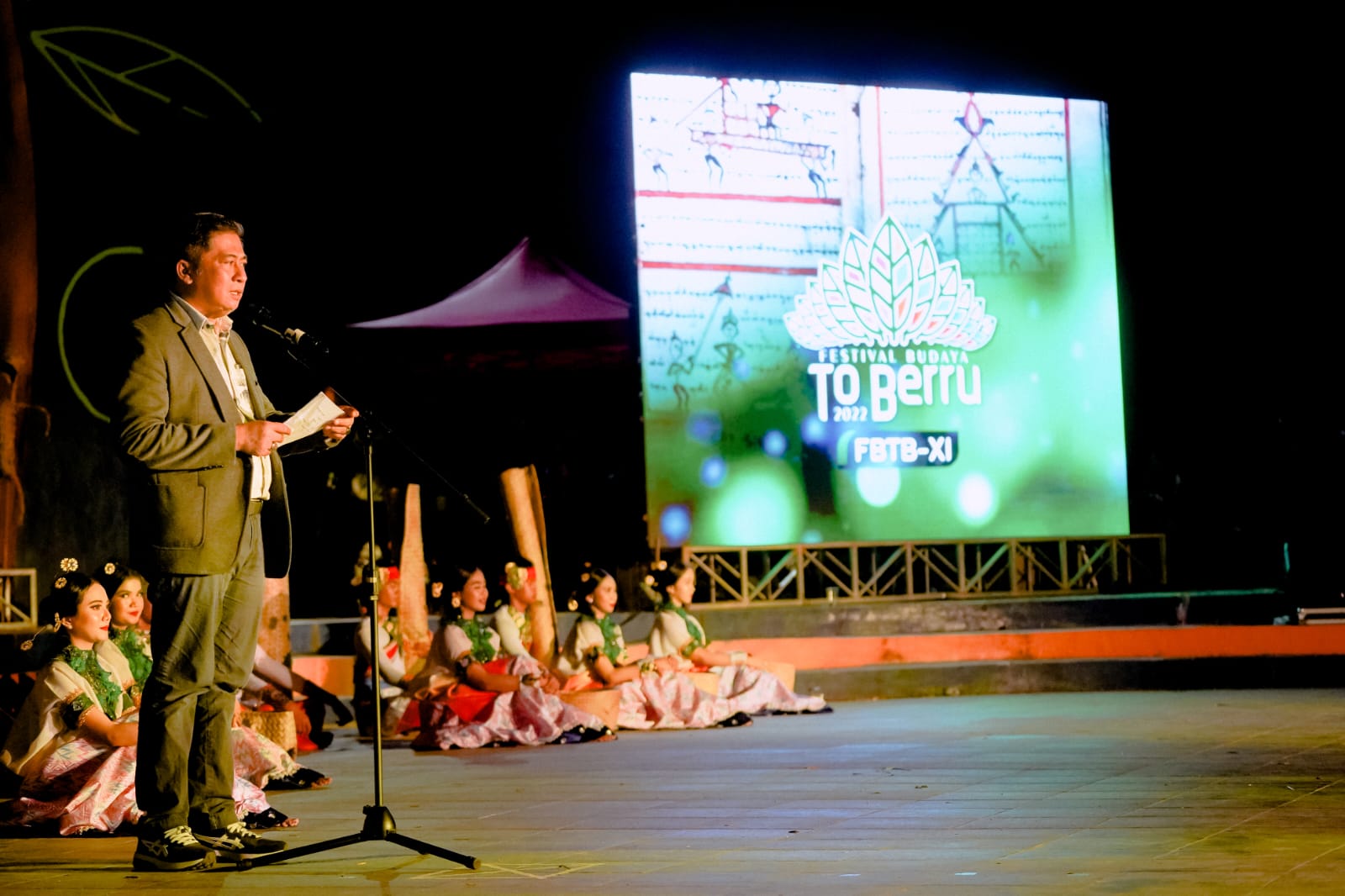Sekda Barru Abustan Buka Secara Resmi Festival Budaya To Berru