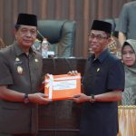 Wabup Resmi Menyerahkan Perubahan APBD T.A 2022 Ke DPRD