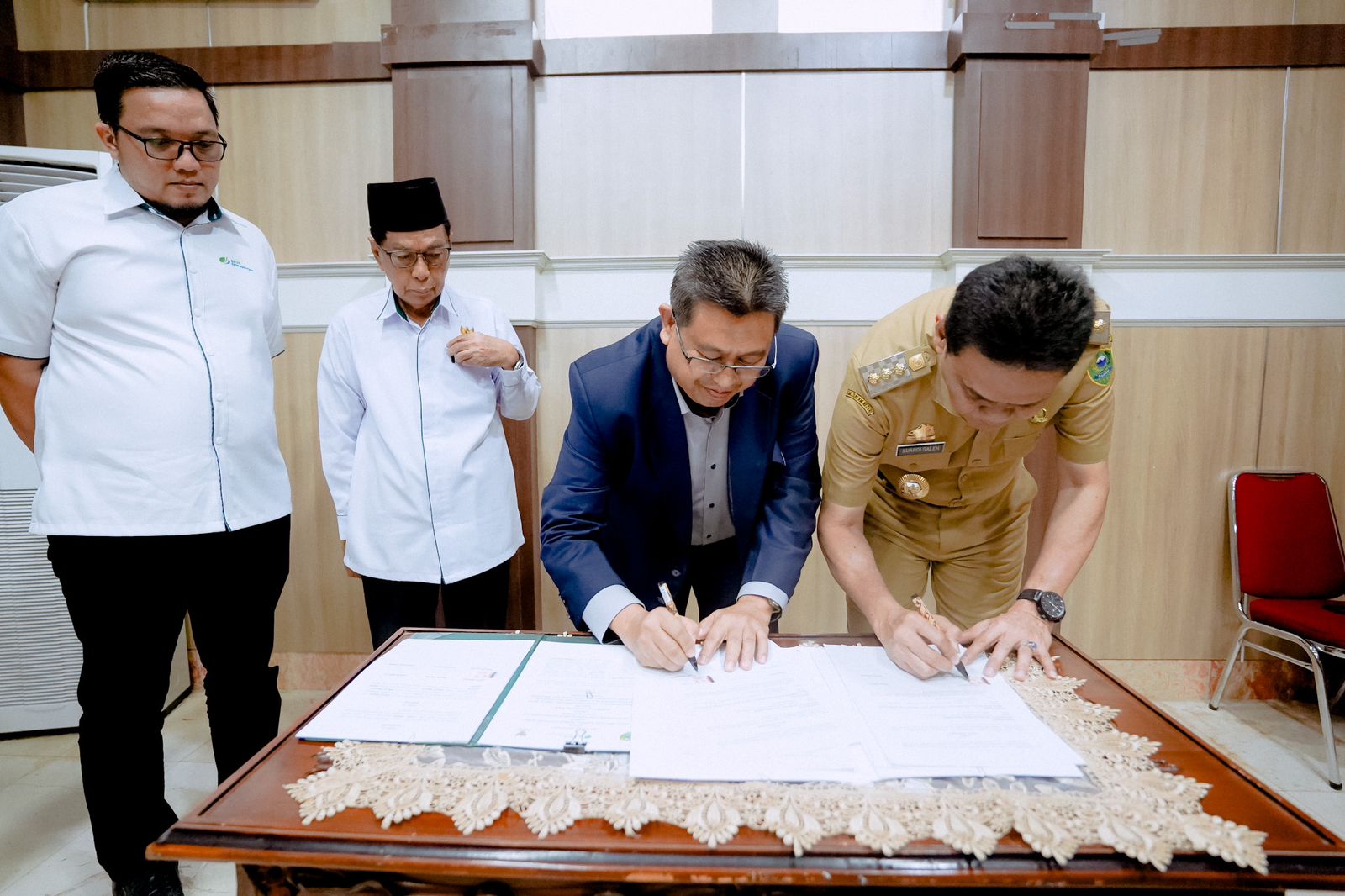 Pemda Barru-Universitas Teknologi Unitama AKBA Makassar Teken MoU
