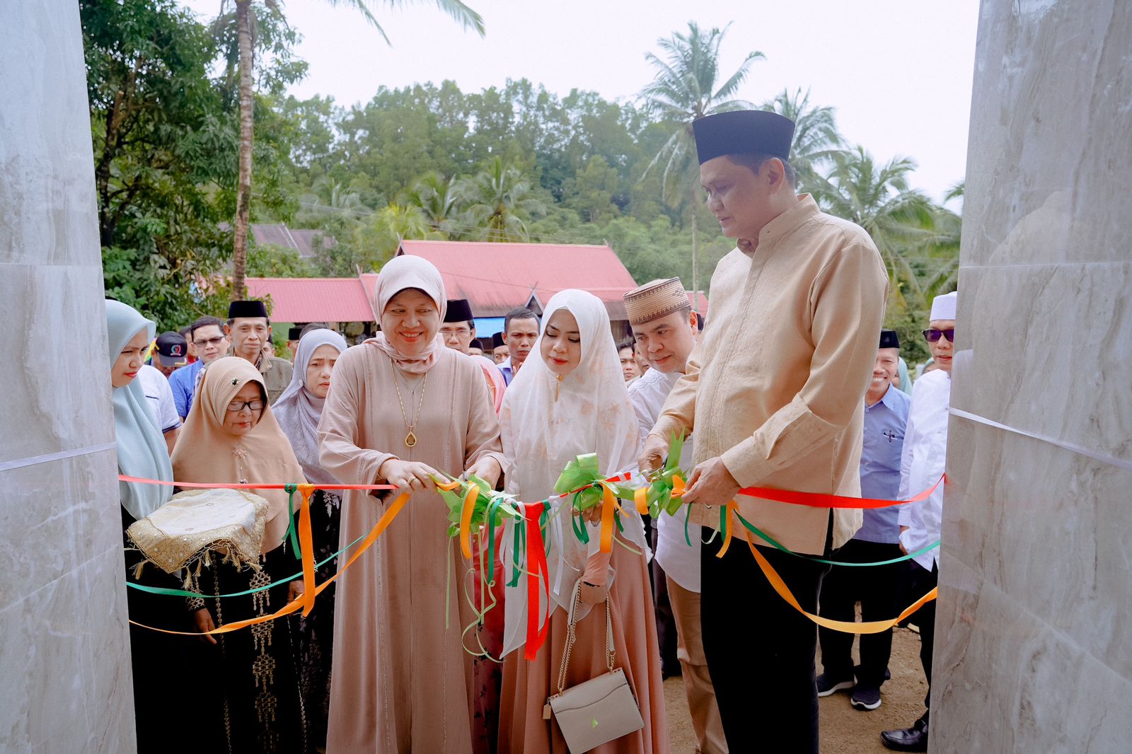 Resmikan Masjid Zam Zam Pujananting, Bupati Barru Ingatkan Jangan Hanya Sebatas Kumandangkan Adzan