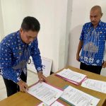 Tindak Lanjuti Arahan Bupati, Diskominfo-SP Barru Tanda Tangani Perjanjian Kinerja ASN