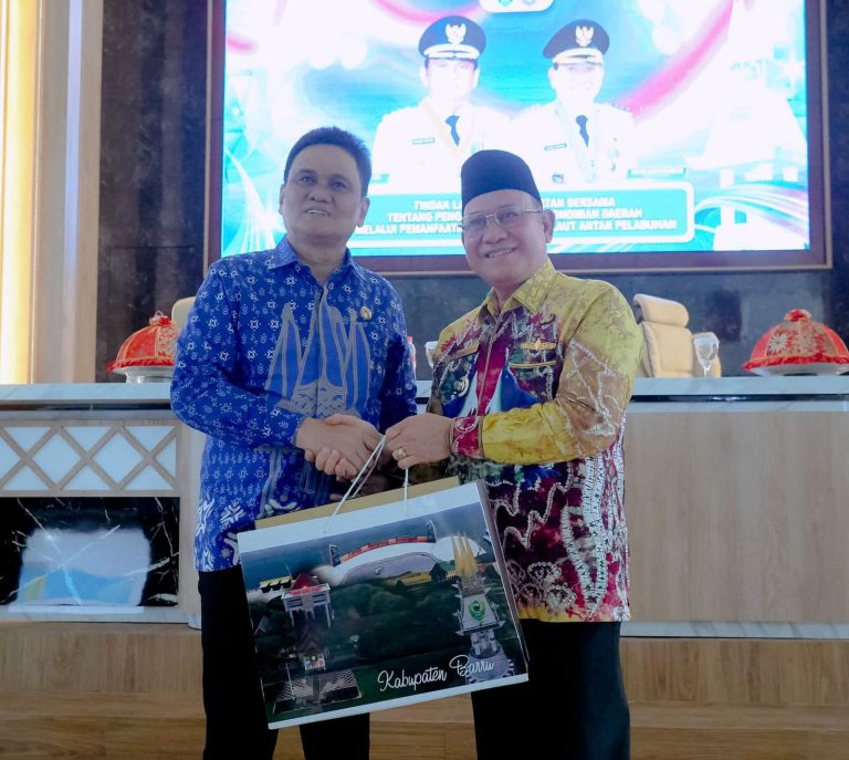 Terima Kunjungan Bupati Kotabaru, Bupati Barru Paparkan Prospek Pengembangan Investasi Potensial