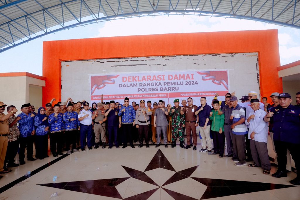 Bupati Suardi Saleh Hadiri Apel Gelar Pasukan Operasi Mantap Brata 2023-2024