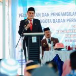 Lantik Dua Anggota BPD Pergantian Antar Waktu, Bupati Barru berharap Agar BPD Jaga Sinergitas dengan Pemerintah Desa
