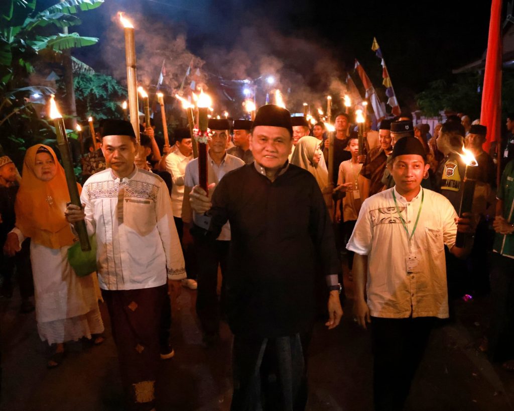 Buka Kampoeng Ramadhan Tuwung, Bupati Barru : Kegiatan ini merupakan Komitmen Pemuda dan Remaja Masjid Taqwa Tuwung untuk Mengisi Bulan Ramadhan dengan Hal Baik.