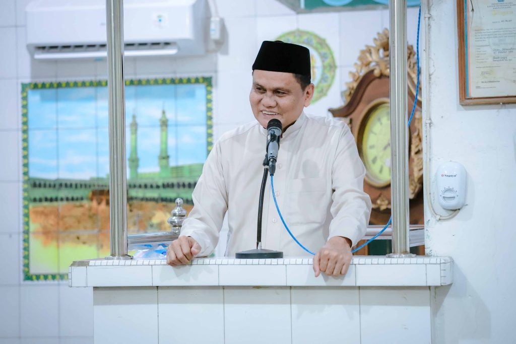 Malam Ke-7 Ramadhan, Bupati Barru Shalat Tarawih di Masjid Nurussahadah Lasinri Kel.Coppo