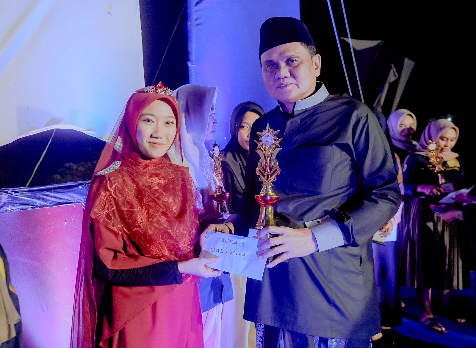 Tutup Festival Apang, Suardi Saleh Apresiasi Kreatifitas Anak Muda Kamara