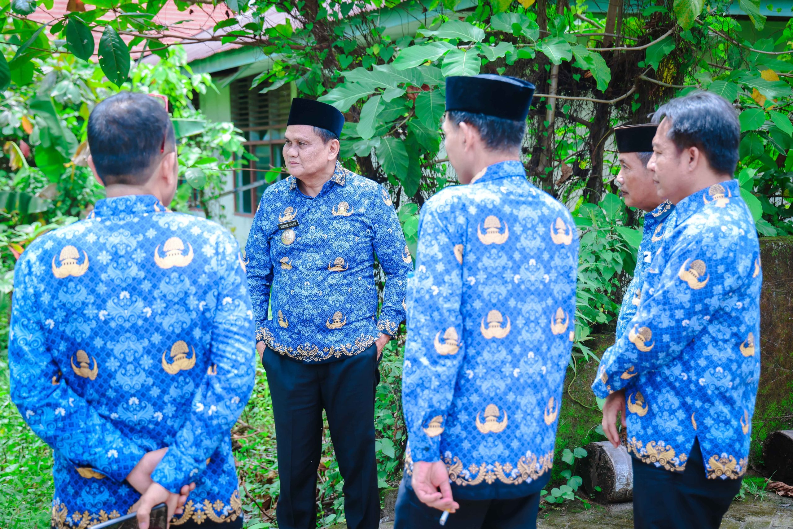 Bupati Barru melakukan kunjungan silaturrahmi di Kantor Dinas PUTR Perkim dan Dinas Sosial Kab Barru