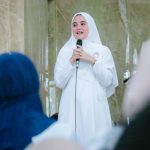 Hadiri Pengajian Kelompok Majelis Taklim Nurul Huda se Desa Ajakkang, Dokter Ulfah Harap Kegiatan ini terus berlanjut.