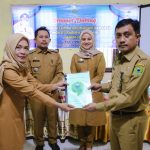 Dokter Ulfah bersama Tim Penilai Lomba Desa / Kelurahan Kunjungi Kecamatan Tanete Rilau.