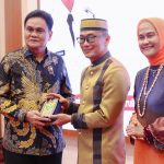 Lepas Pamit Pj.Gubernur Sulsel, Bupati Barru Sebut Prof. Zudan Maha Guru