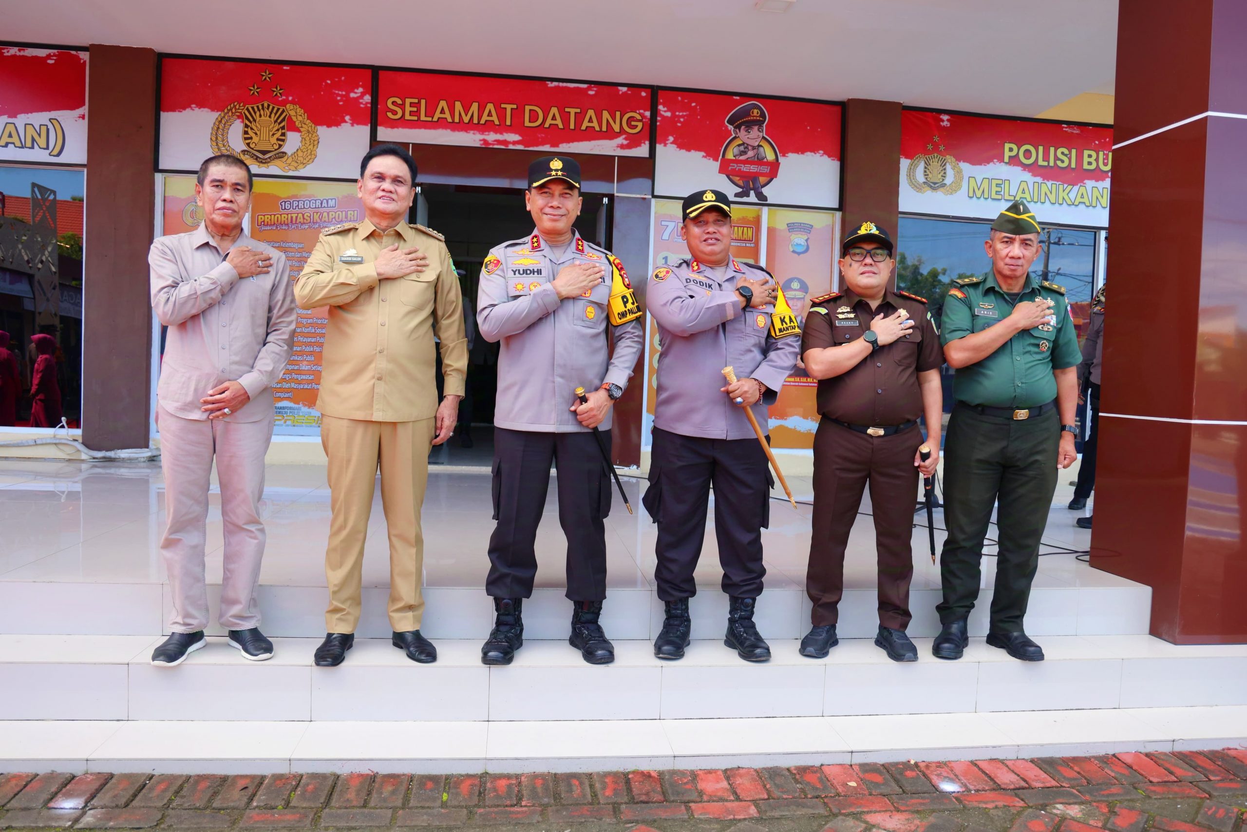 Bupati Barru Sambut Kapolda Sulsel