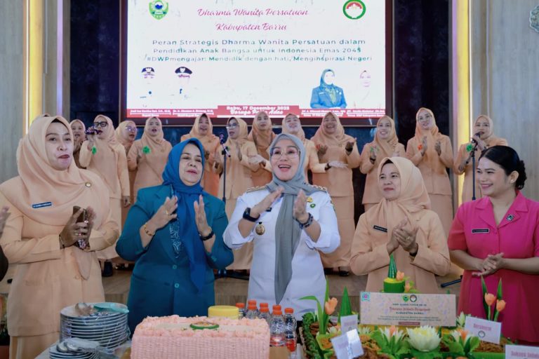 HUT ke-26 DWP Barru: Bupati Andi Ina Sebut Perempuan Adalah Kunci Utama Menuju Indonesia Emas 2045