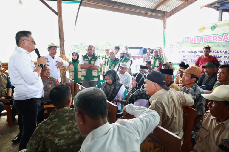Wabup Barru Pastikan Negara Hadir Jamin Harga dan Pemasaran Gabah Petani