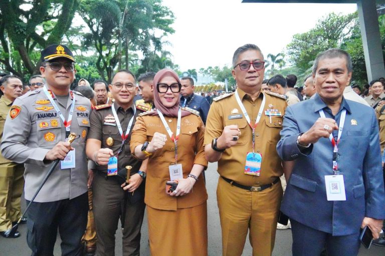Gerakan Cinta Barru Sejalan Arahan Presiden Prabowo: Perkuat Perang Terhadap Sampah melalui Rabu Bersih