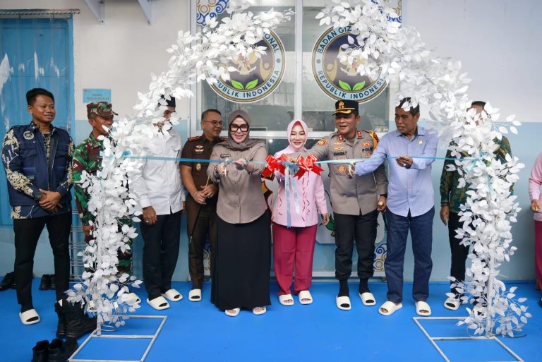 Peresmian SPPG Polres Barru, Bupati: Program Gizi Prioritas Nasional Harus Optimal dan Tepat Sasaran