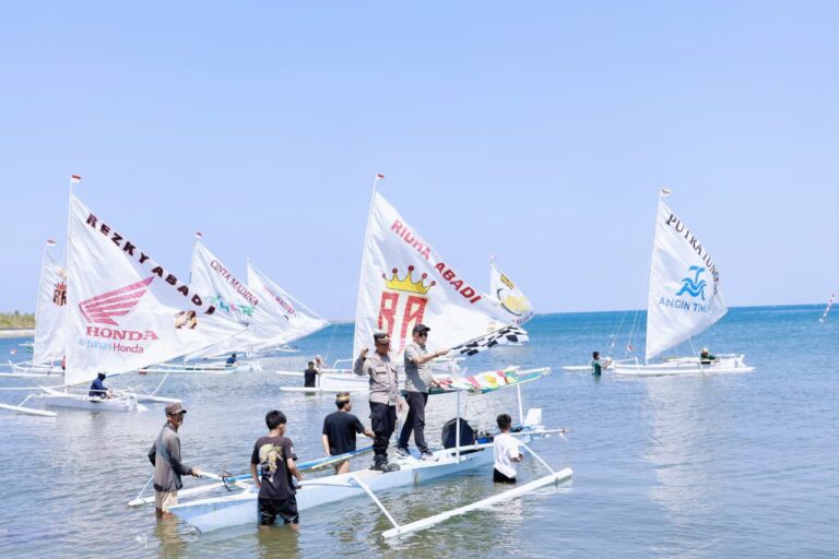 Lomba Perahu Layar di Lapakaka Masuk Tahun Kelima, Wabup Barru Dorong Jadi Event Wisata Unggulan