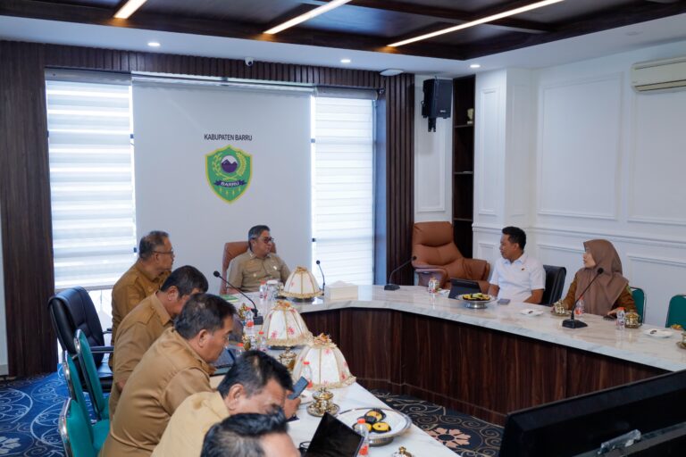 Abustan Tegaskan Pentingnya Kepastian Pelayanan Pertanahan untuk Dukung Pembangunan Barru