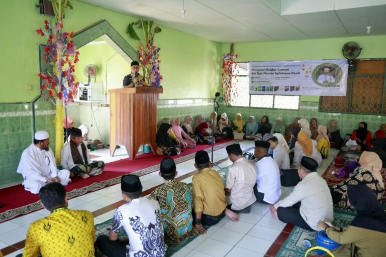 Maulid di Jolenge, Wabup Abustan Soroti Aset Wakaf: “Penting untuk Kepastian Hukum dan Menjaga Aset Umat”